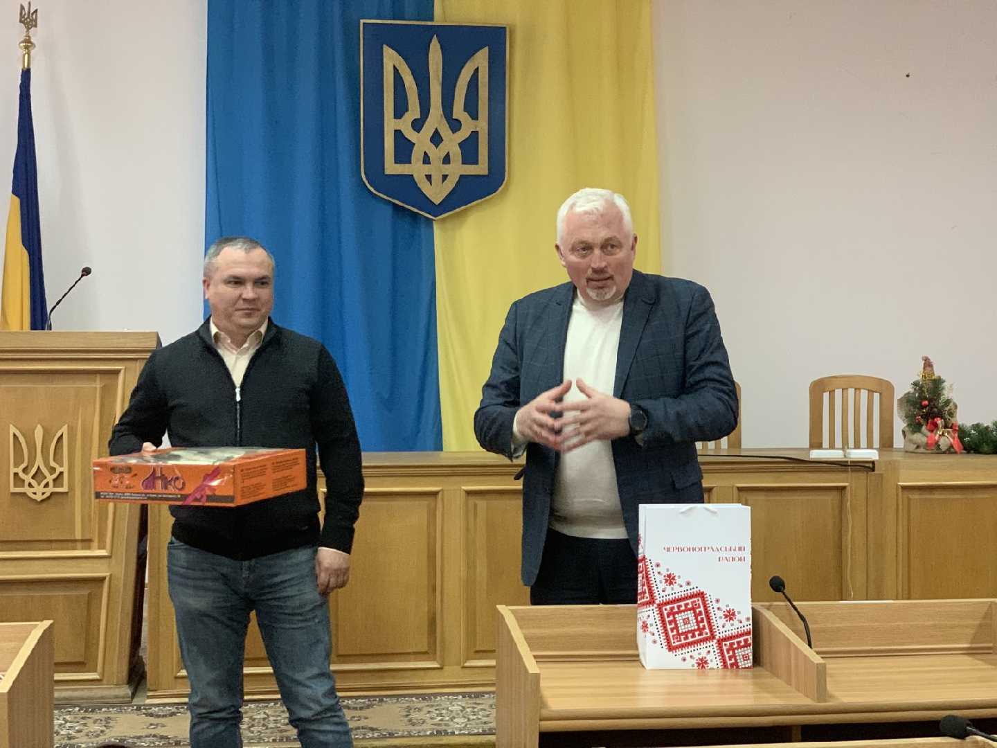 З нагоди світлого християнського свята – Хрещення Господнього до Червоноградської РДА завітав о.Ярослав Кащук