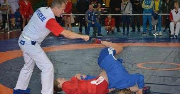 На Львівщині стартував юніорський чемпіонат України з самбо