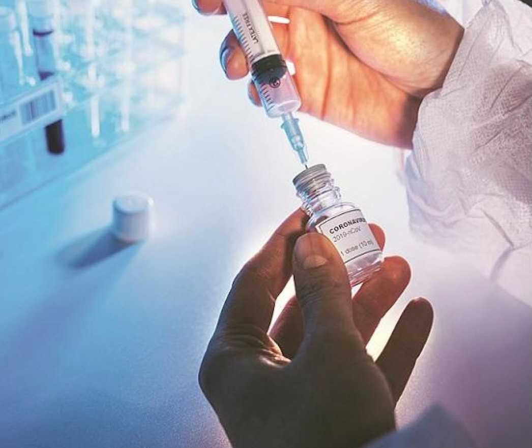 ВАКЦИНАЦІЯ МЕШКАНЦІВ ЧЕРВОНОГРАДСЬКОГО РАЙОНУ ТРИВАЄ