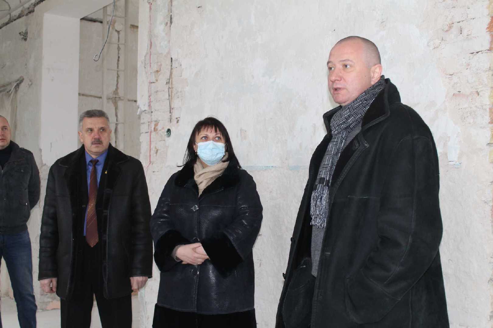 У школі № 6 в Гірнику відбулася робоча зустріч з представниками управління капітального будівництва ЛОДА