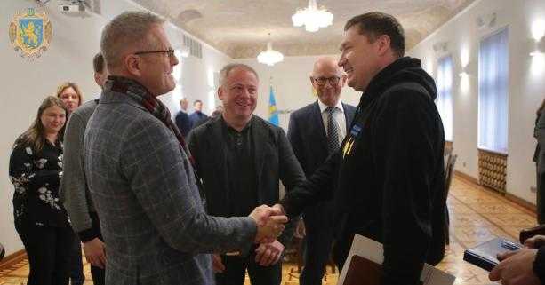 Максим Козицький зустрівся з міністром з розвитку та співпраці Данії