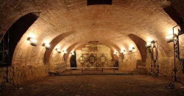 Гостей області запрошують на екскурсійні прогулянки підвалами львівських храмів