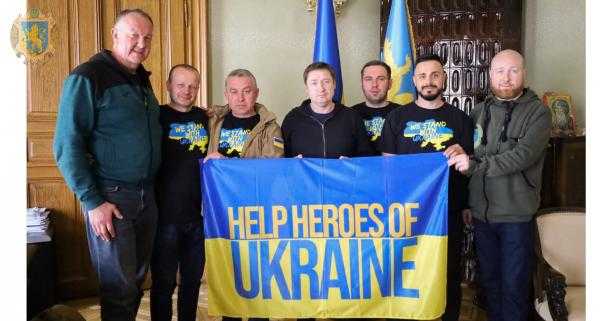 Американський фонд «Допоможи Героям з України» споряджатиме наших військових амуніцією