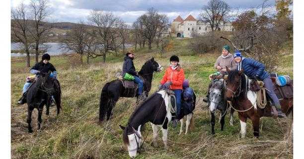 Прогулянки на конях неподалік Львова: перелік найпопулярніших локацій