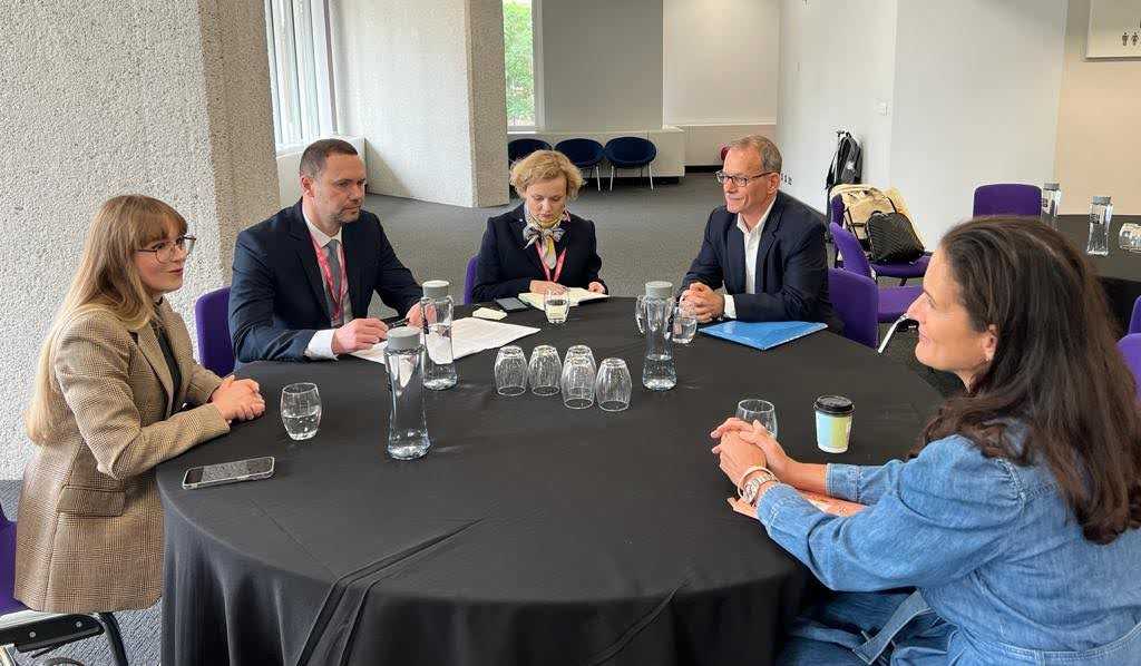 43 ТИСЯЧІ ДЕВАЙСІВ ДЛЯ ОСВІТИ: МОН І GOOGLE УКЛАЛИ УГОДУ ПРО ПАРТНЕРСТВО