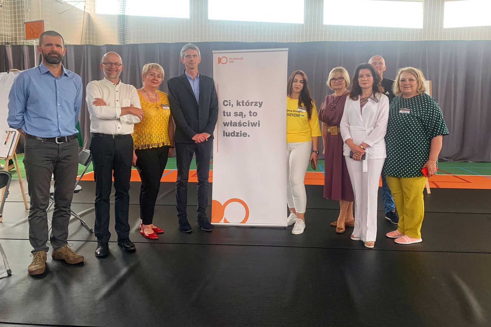 Делегація освітян з Червоноградщини взяла участь у конференції в Варшаві під назвою 