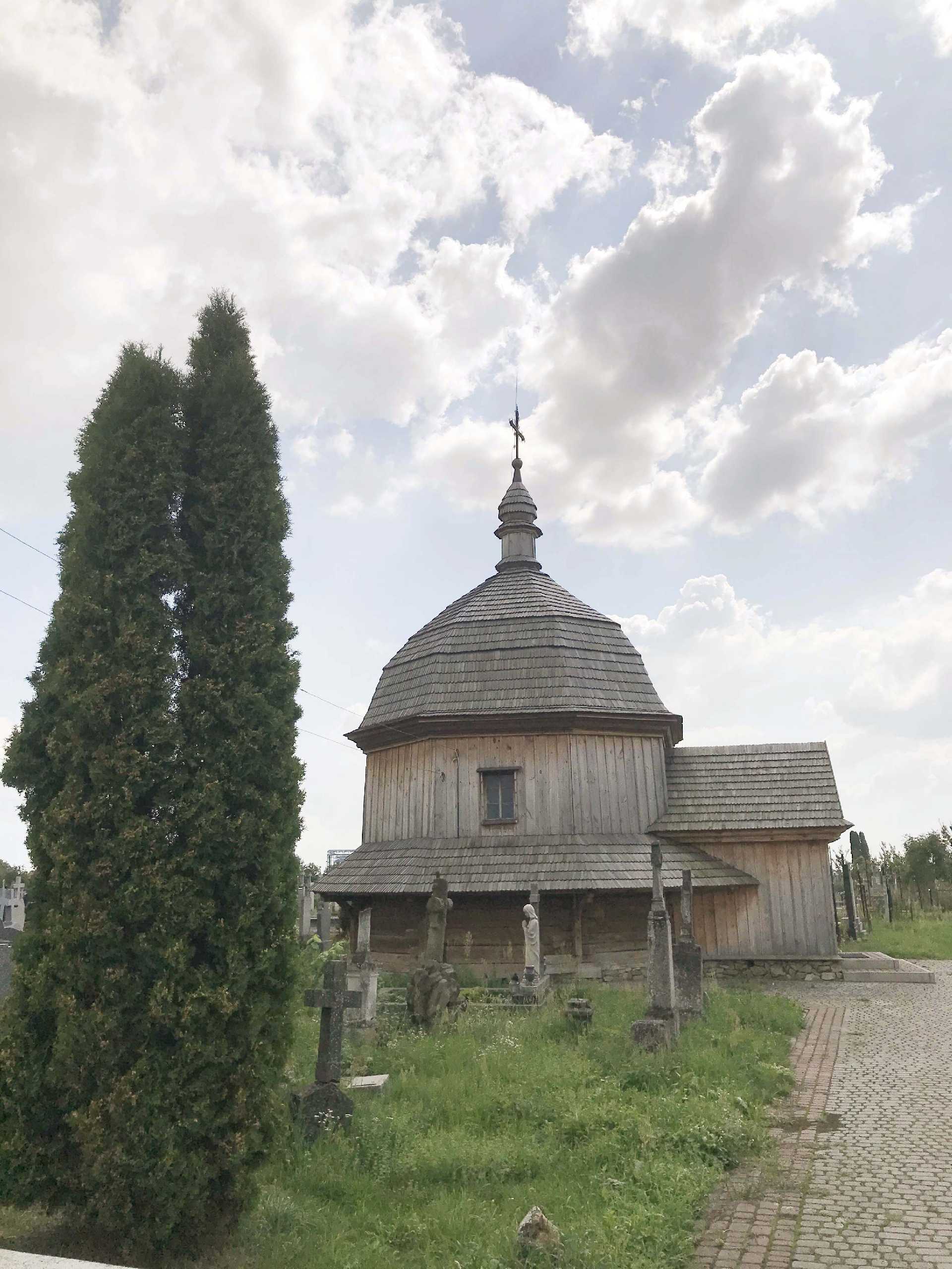 Село Старий Добротвір Червоноградського району Львівської області – Дерев’яна каплиця Святого Димитрія