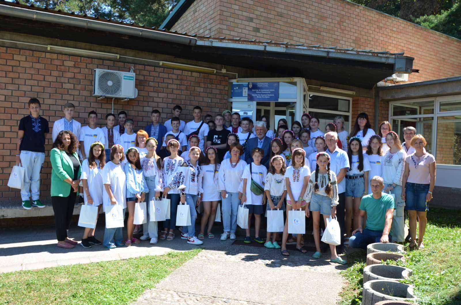 Майже півсотні учнів Львівщини повернулися з поїздки до Сербії, яку організувала Нацрада української меншини