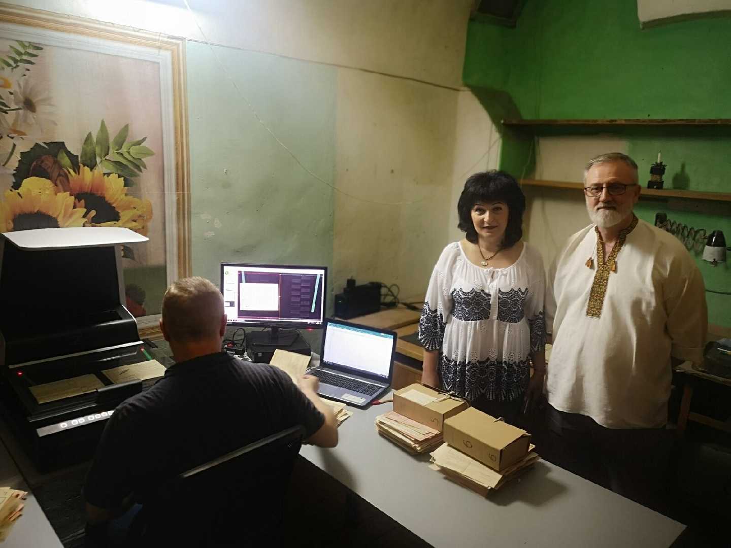 У Державному архіві Львівщини розпочали масштабне оцифрування документів з історії Голокосту