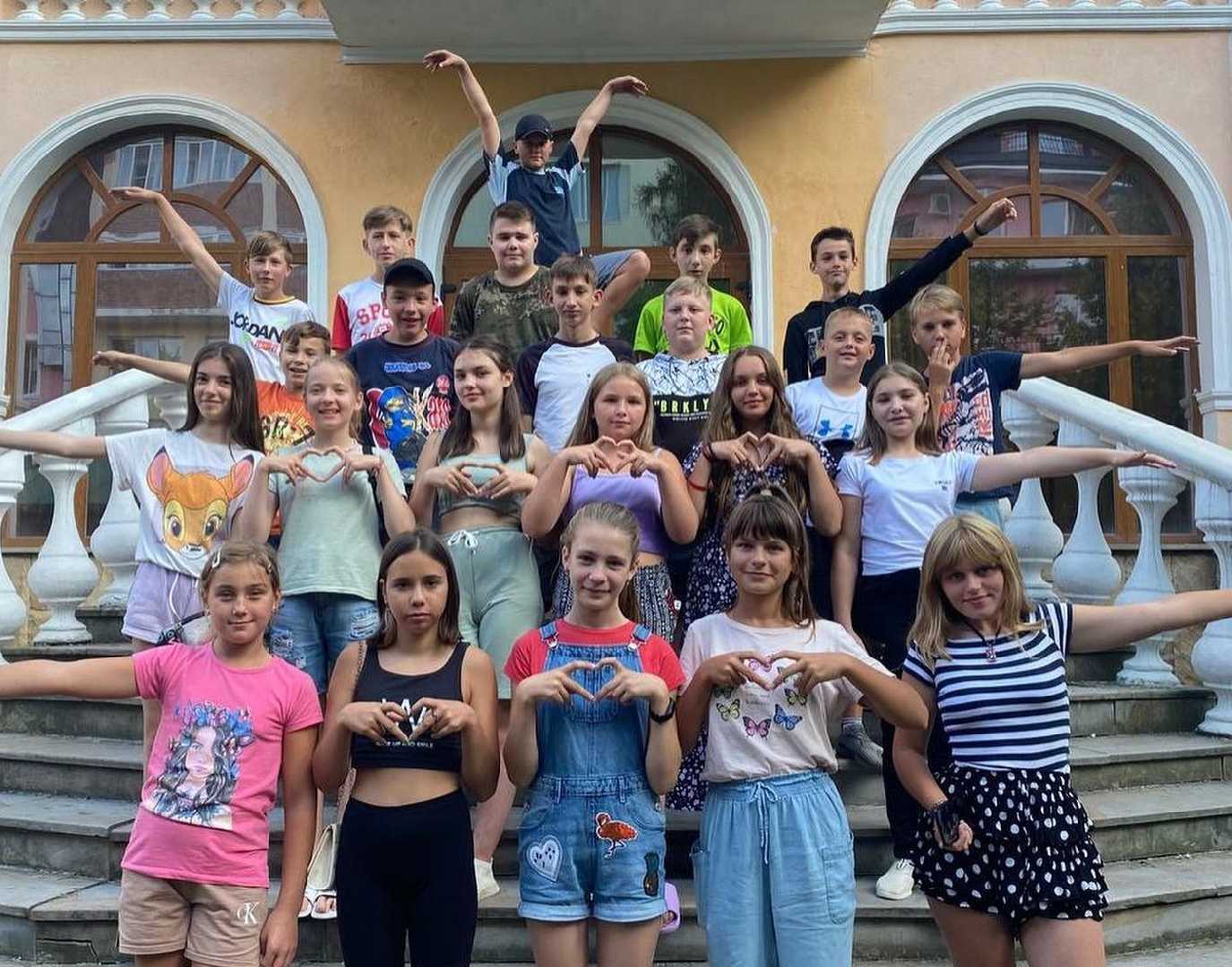 30 серпня друга зміна дітей прибула на відпочинок до табору «Артек-Прикарпаття», яка триватиме по 12 вересня