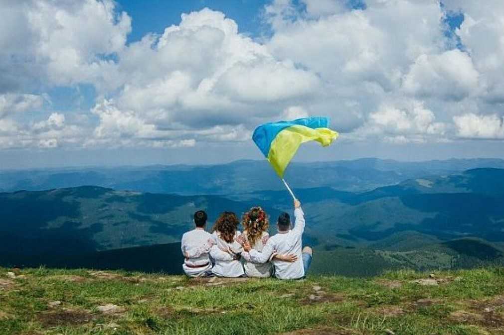 «НАДИХНИСЬ УКРАЇНОЮ!»