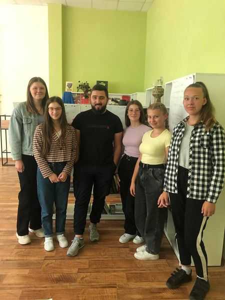 Молодь Великомостівської громади взяла участь у першому з шести тренінгів для молоді Львівщини