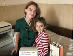 Від СМА тепер лікують і на Львівщині: у ЗУСДМЦ ввели перші дози препарату «Spinraza»