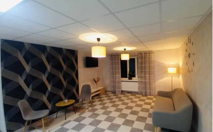 У Червонограді тривають ремонтні роботи у гуртожитку, де мешкатимуть ВПО