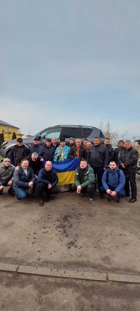 Авто для бійців 103-тьої окремої бригада Сил територіальної оборони Збройних Сил України від Червоноградщини