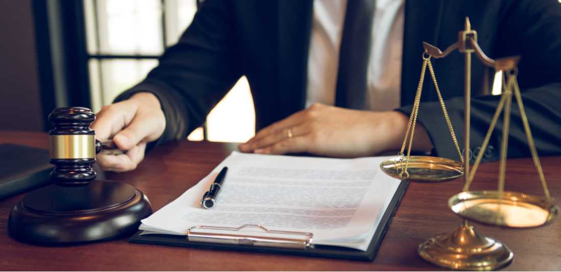 Українці можуть користуватися електронним судовим рішенням у  ДІЇ замість паперового документа: нова послуга в ДІЇ