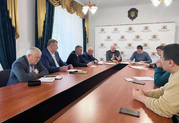 В Червоноградській РВА відбулась нарада щодо автомобільних пасажирських перевезень на території району