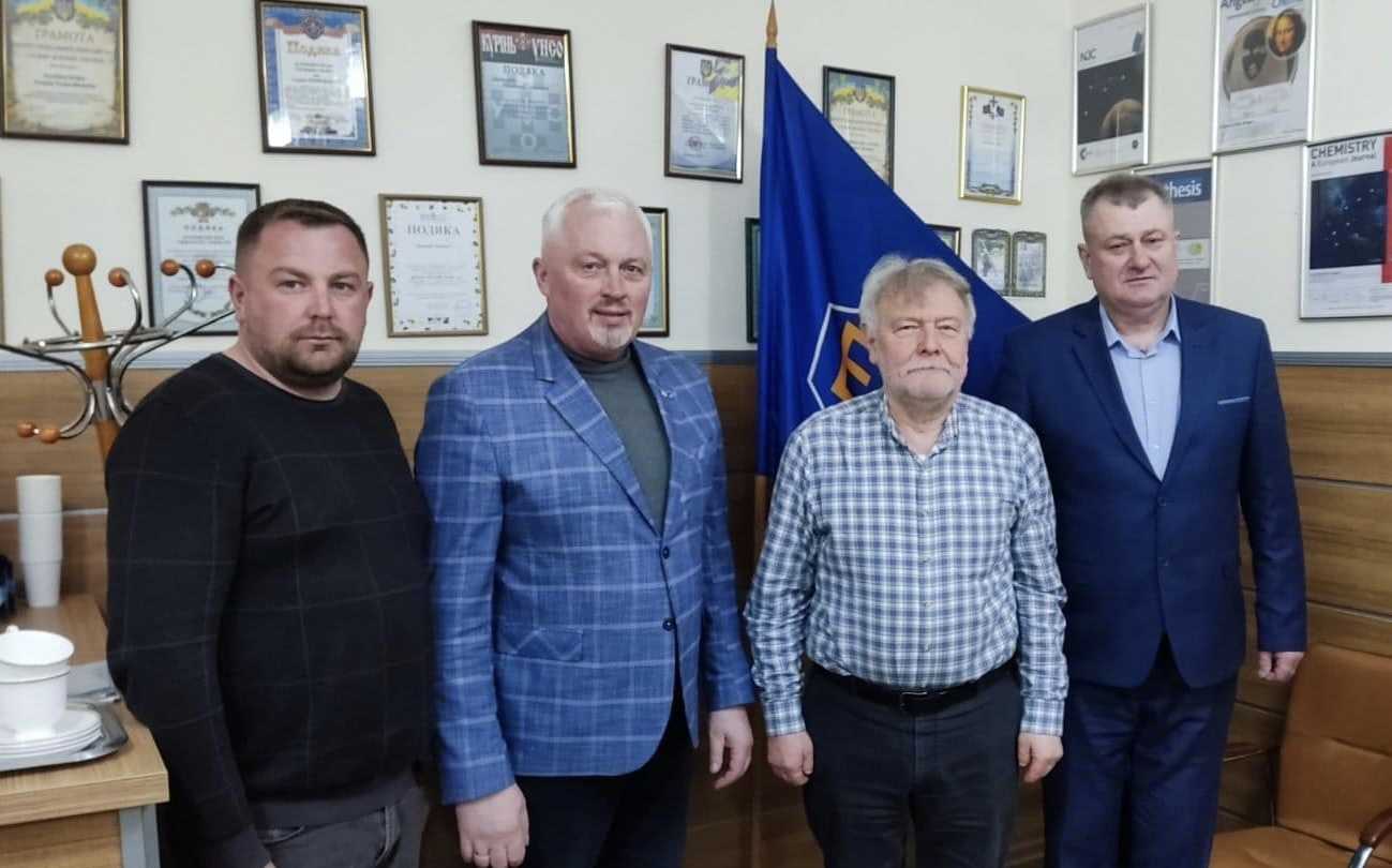 Очільник району з робочим візитом відвідав компанію «Єнаміне», що в Києві.