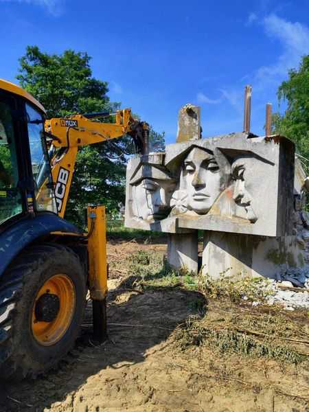 Процес декомунізації у Червоноградському районі