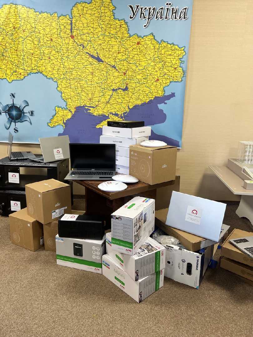 Фахівці ЗУСДМЦ отримали від Генерального консульства Республіки Польща ІТ-обладнання