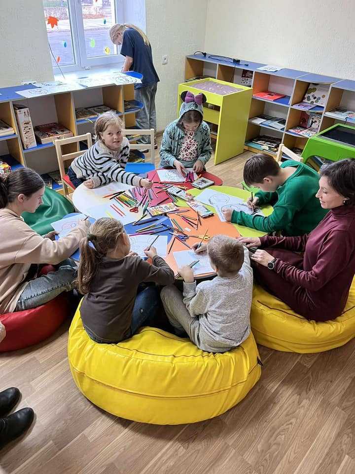 Консультативно-координаційний центр при Червоноградській РВА продовжує допомагати людям, які опинились у складних життєвих обставинах