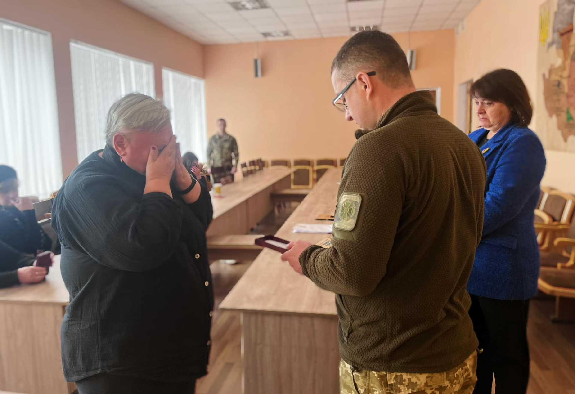 Сім’ям загиблих прикордонників вручили посмертні нагороди «За мужність»