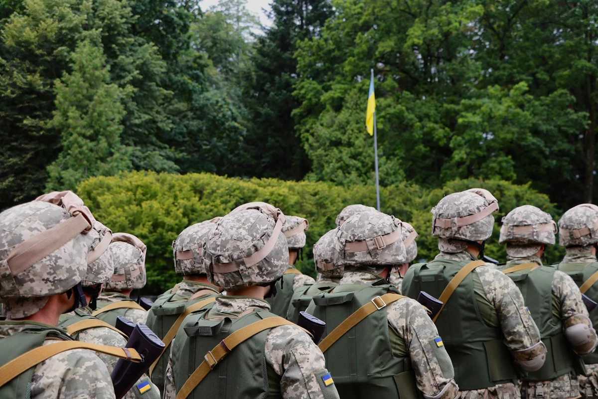 Родичі бійців тероборони можуть поспілкуватися з Командувачем Сил ТрО Анатолієм Баргилевичем