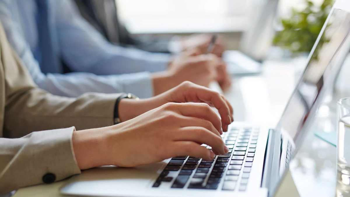 Податківці Львівщини надали платникам податків майже 45 тисяч адміністративних послуг