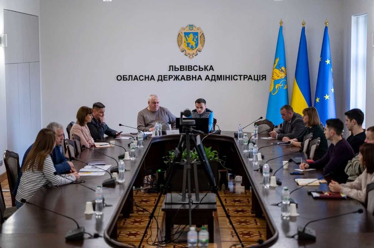 На Львівщині обговорили роль територіальних громад у забезпеченні виховання дітей в сімейному середовищі