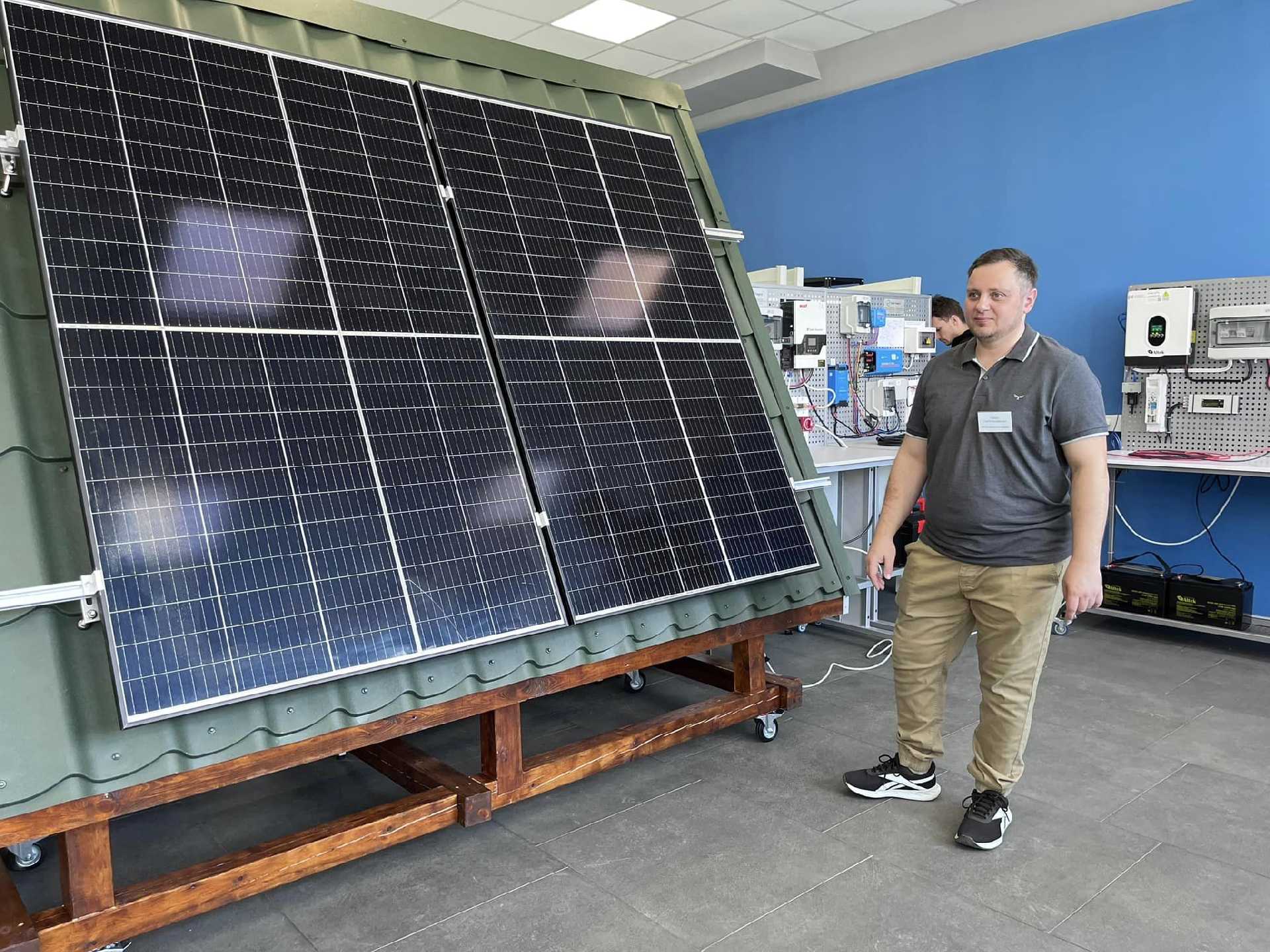 В Червоноградському професійному гірничо-будівельному ліцеї відкрито навчально-практичний центр відновлювальної енергетики 