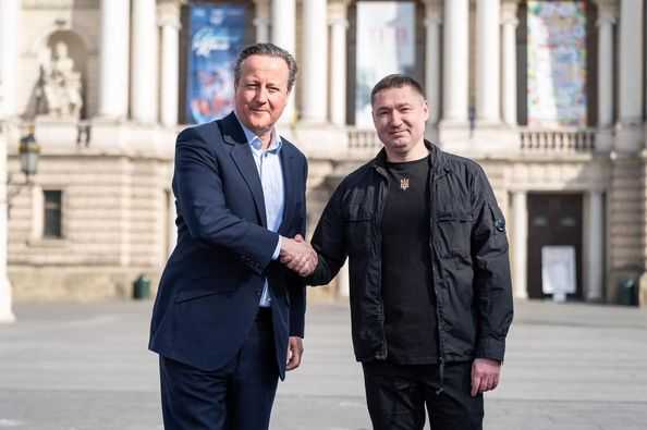 Вперше Міністр закордонних справ Великої Британії Девід Кемерон перебуває з робочим візитом у Львівській області