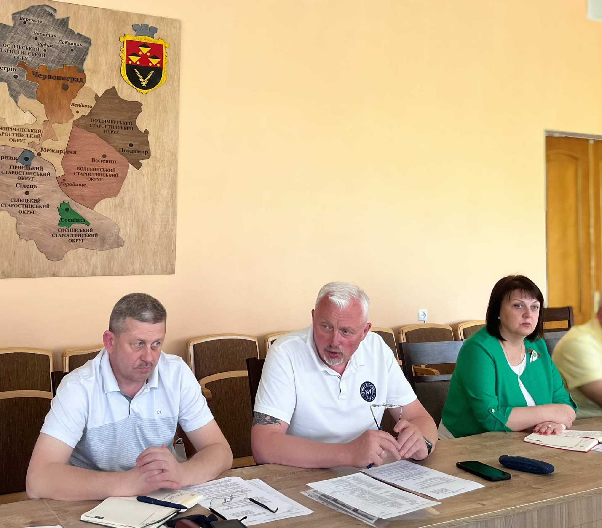 Відбулася нарада з головами територіальних громад Червоноградського району під керівництвом начальника військової адміністрації Андрія Дяченка