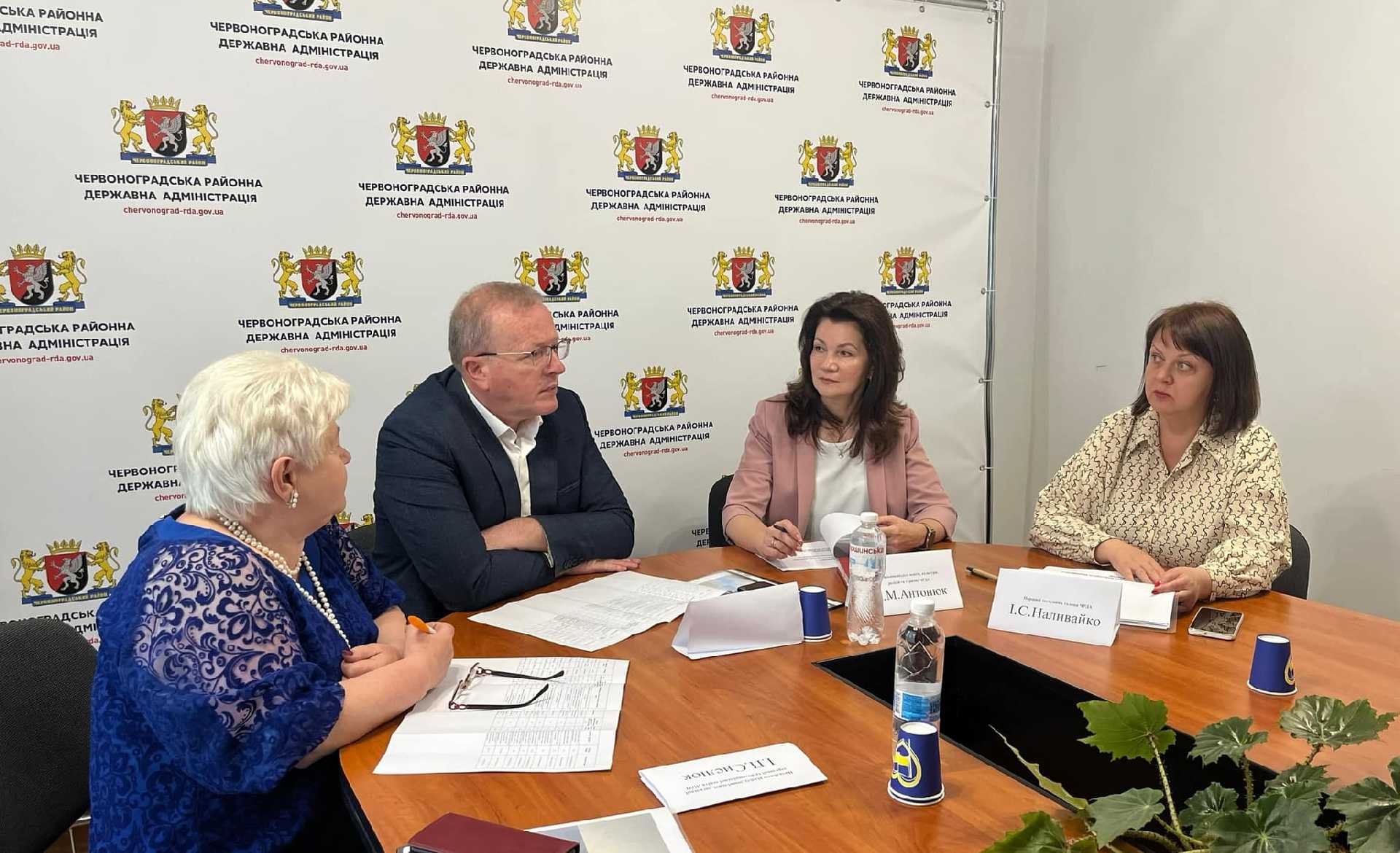 Обговорили основні фактори при визначенні профілів ліцеїв у громадах Червоноградського району