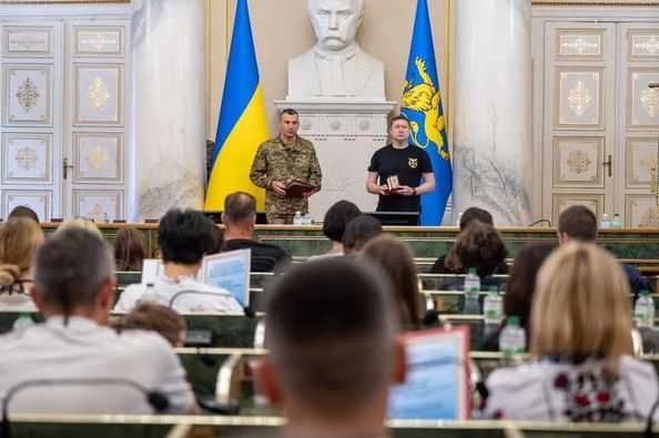 Ще 18 воїнів-нацгвардійців зі Львівщини отримали ордени «За мужність» III ступеня