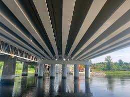 Будівництво мосту на автодорозі Сокаль-Стоянів на завершальному етапі 