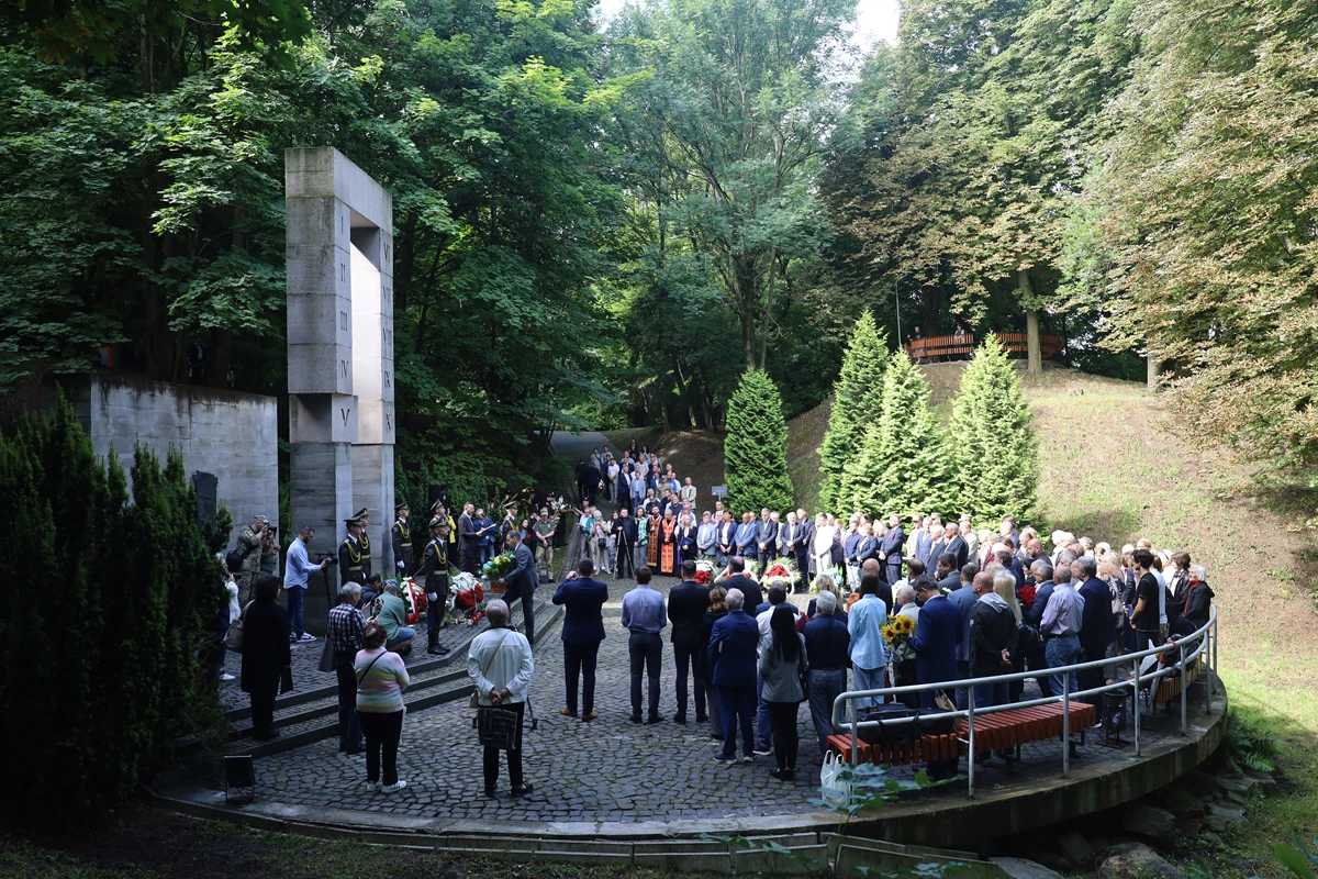 На Львівщині з нагоди 83-х роковин із дня загибелі вшанували львівських науковців, яких вбили нацисти у липні 1941 року