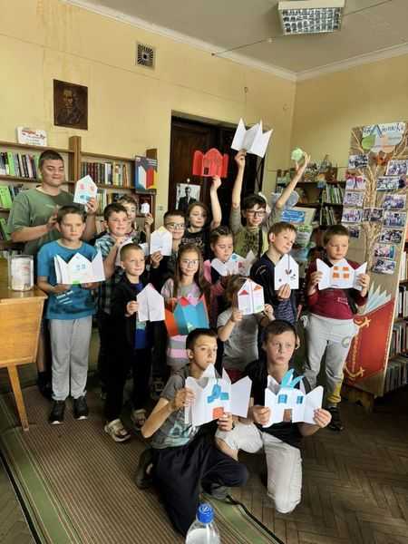 Координаційний центр приЧервоноградській РВА продовжує допомагати людям, які цього потребують