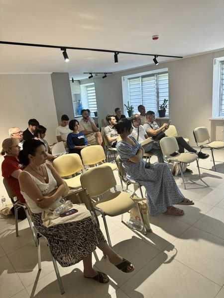 Координаційний центр при Червоноградській РВА продовжує допомагати людям, які опинились у складних життєвих обставинах