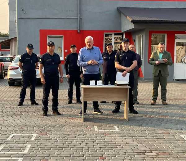 Очільник району привітав рятувальників з професійним святом