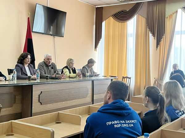 В Шептицькій міській раді відбулася важлива зустріч з представниками соціальної, медичної, освітньої сфери та усіх дотичних до надання психосоціальних послуг у нашому районі