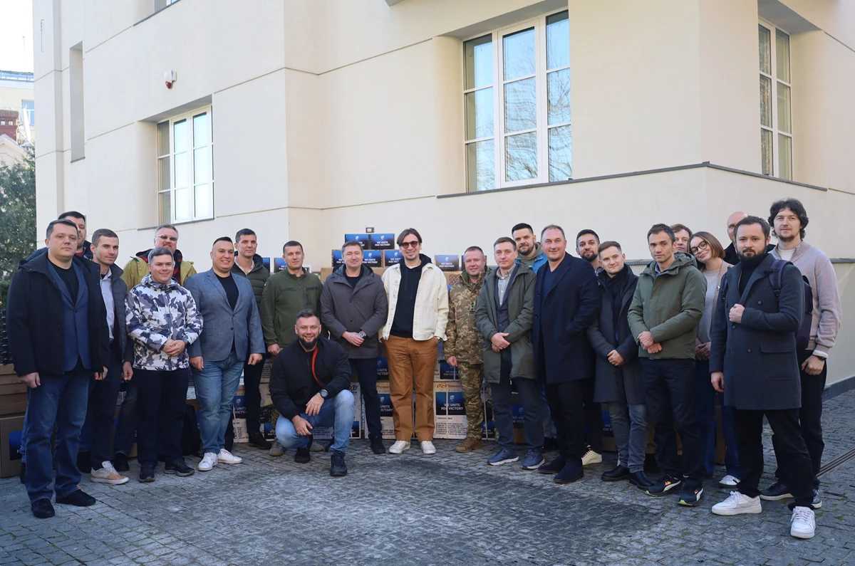 Обладнання на 2 млн грн для захисників передали Львівський ІТ Кластер спільно зі Львівською ОВА