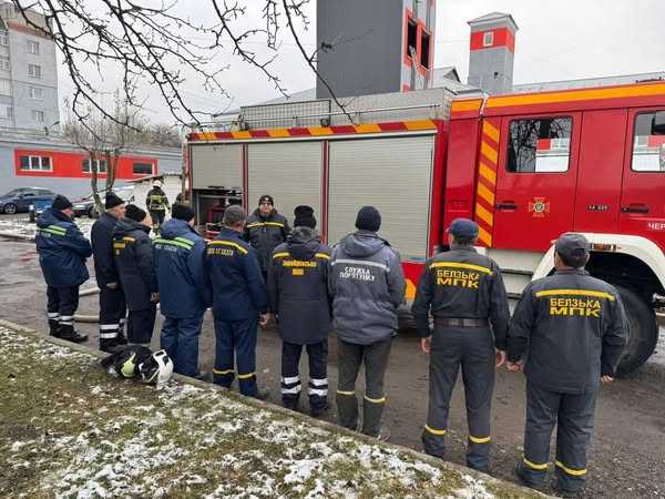 Рятувальники Шептицького провели навчально-методичні збори з працівниками місцевих пожежних команд