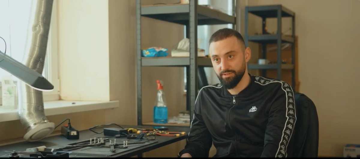 Ветеран зі Львівщини розпочав виробництво бойових дронів завдяки програмі «єРобота»