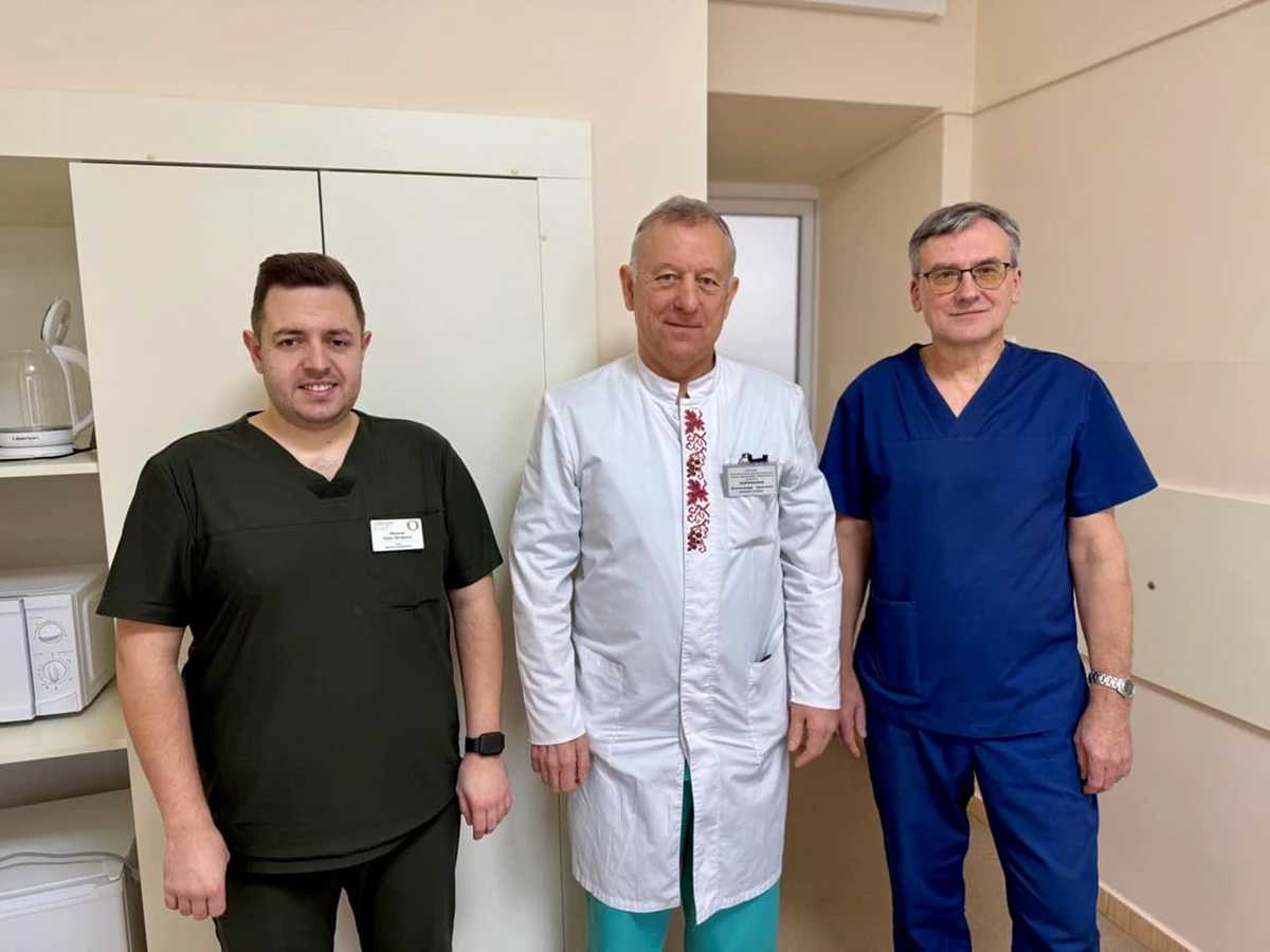 В «Охматдиті» лікування та реабілітацію пройшла 13-річна дівчинка, яка постраждала внаслідок ракетного удару по Запоріжжю