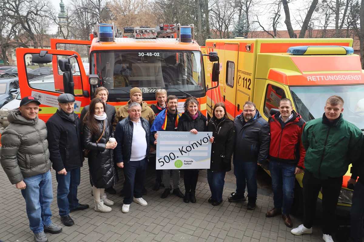 Пожежне авто та «швидка»: з Німеччини на Львівщину прибув ювілейний гуманітарний конвой