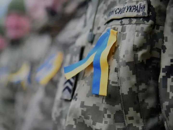 Сьогодні відзначаємо і вшановуємо воїнів-добровольців