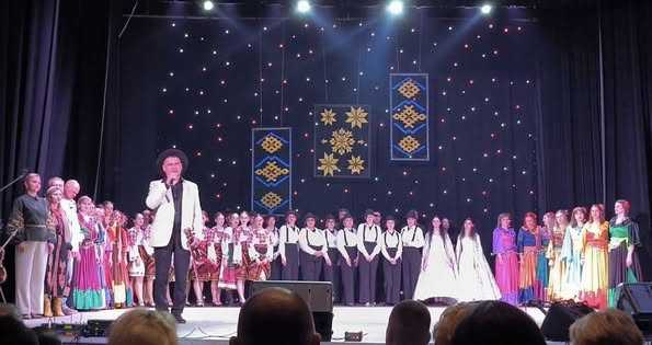 На благодійному концерті в Шептицькому вдалося зібрати значну суму грошей для ЗСУ