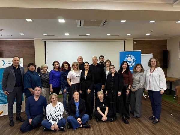 «Кожна дитина має зростати у родині»: на Львівщині розробляють системні заходи для деінституалізації