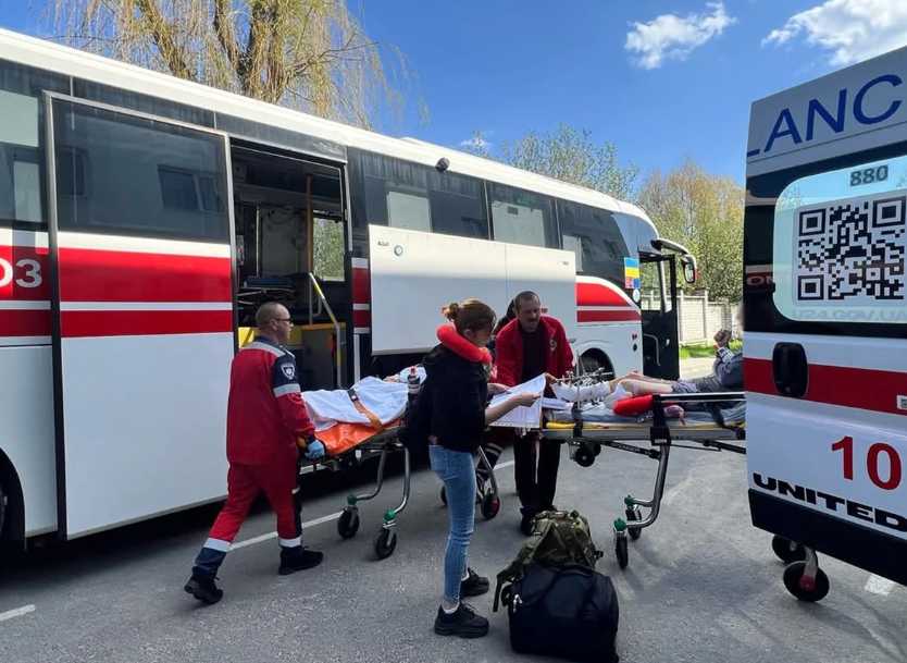 Цього тижня 28 пацієнтів транспортували на лікування за кордон у межах медевакуації