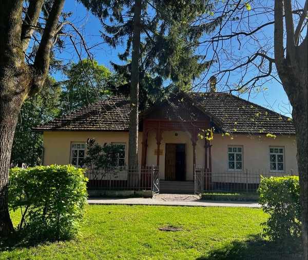 Вже понад місяць у Радехові триває виставка, приурочена пам’яті видатного українського композитора Ігоря Білозіра